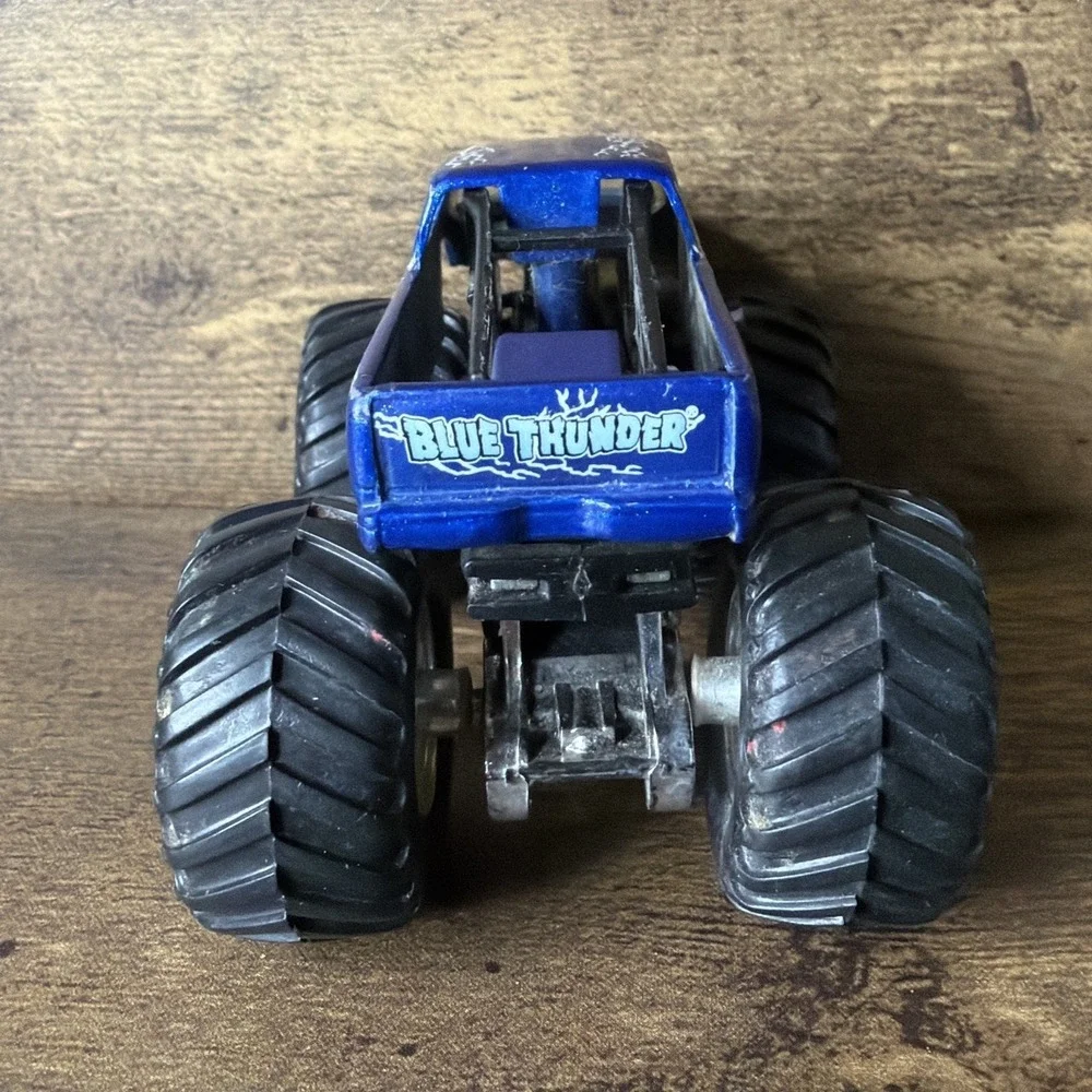 Monster Jam Hot Wheels Blue Thunder 1:64 Diecast Please Read Fast Safe Shipping